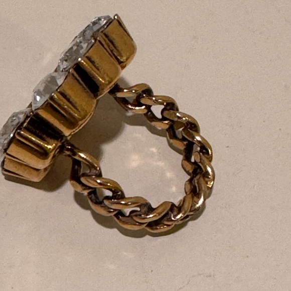 Gucci Marmont Gold Ring with Clear Crystals - Picture 11 of 11